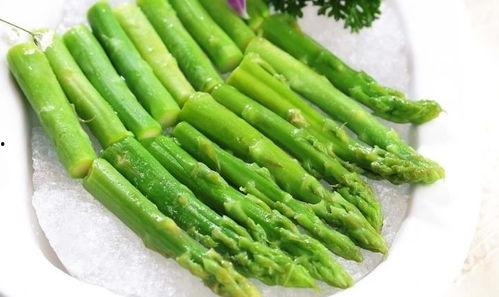 直播讲瓜吃笋,吃瓜群众如何品尝鲜嫩笋香