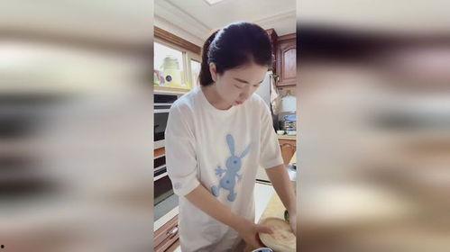 大馋丫头吃瓜,揭秘娱乐圈那些不为人知的幕后故事