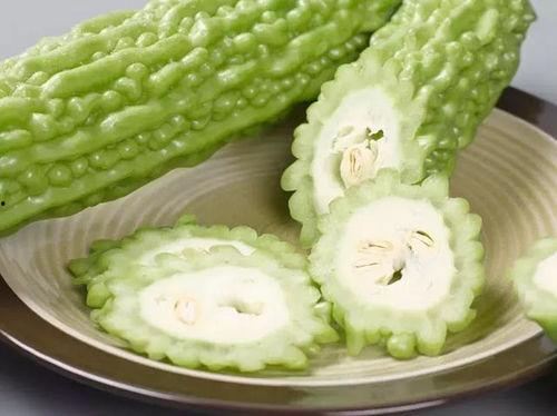 黄村吃瓜,揭秘乡村生活趣味瞬间